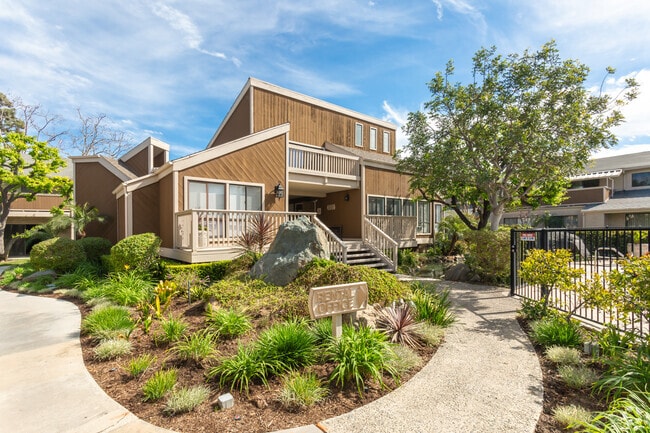 Pinecreek Apartments, Costa Mesa, CA 92626 - photo 6