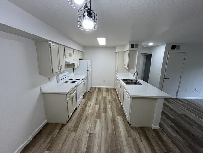 The Oaks at Sunset Phase II, Rocklin, CA 95765 - photo 5