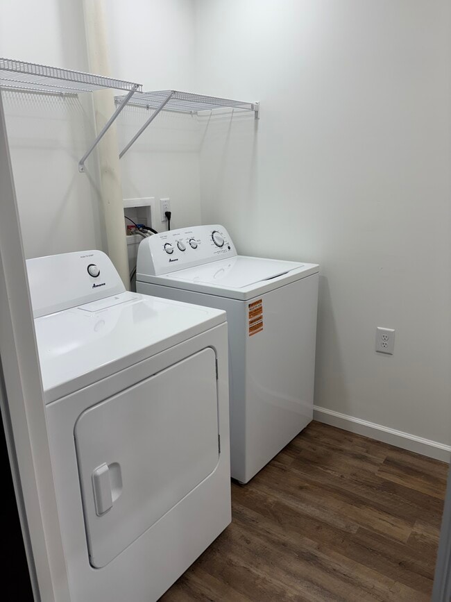 Laundry/Half bath