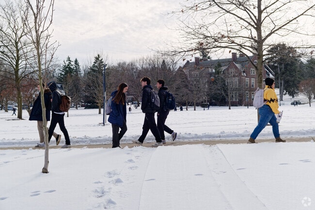 Originally founded as two separate colleges – Hobart and William Smith Colleges today enjoy a rich and unique history that spans 200 years in Geneva on Seneca Lake.