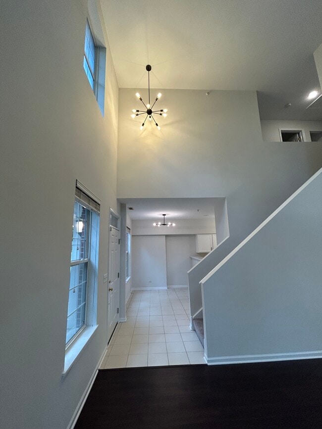 2375 Chelsea Rd, Northbrook, IL 60062 - photo 5