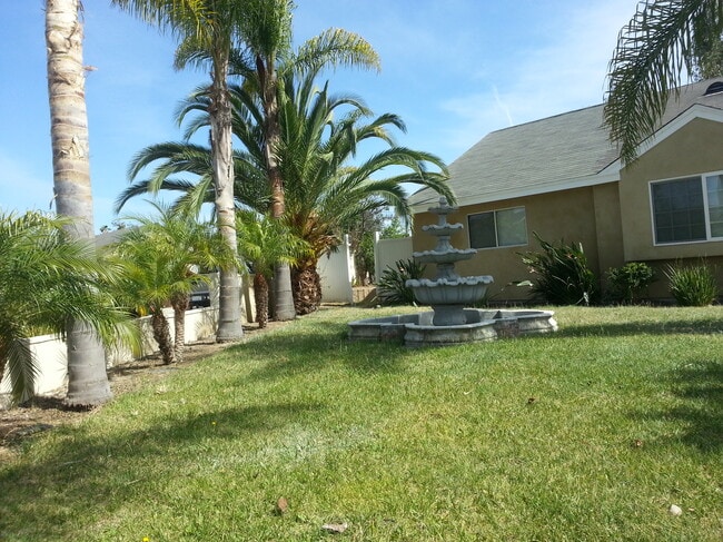 5139 Omar Ct unit 1, Oceanside, CA 92057 - photo 3