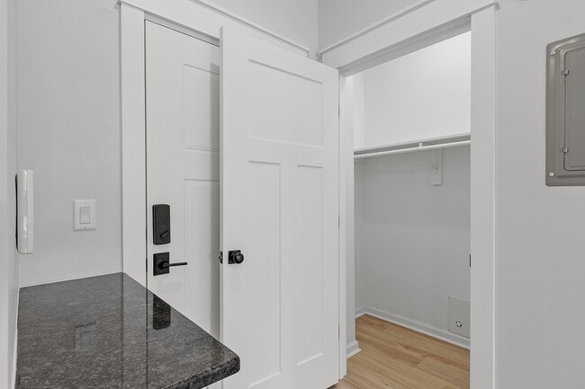 843 Main St, Clinton, MA 01510 - photo 6