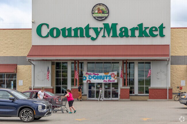 County Market can be found a mile south of Lincoln Park in Enos Park.