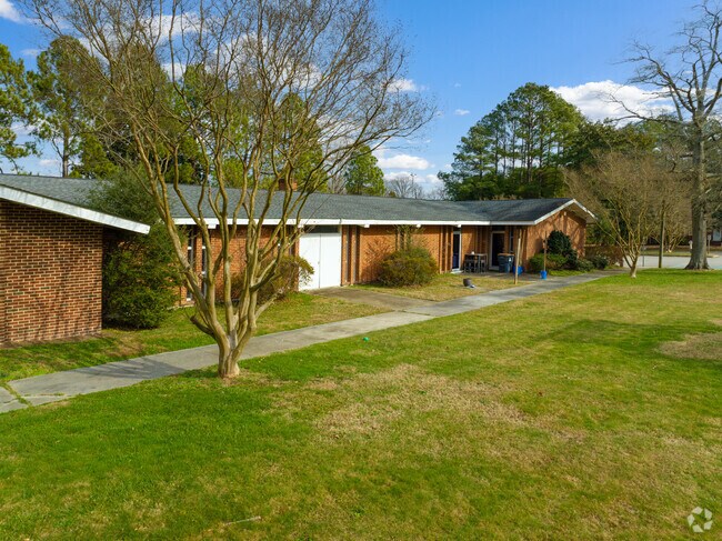 Covenant Christian School is in Williamsburg, VA.