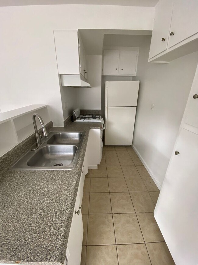 1765, Long Beach, CA 90813 - photo 6