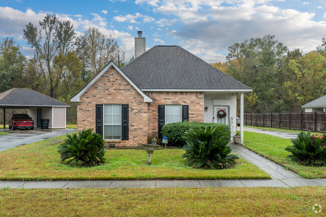 Acadian style homes are prominant in the Gardere community.