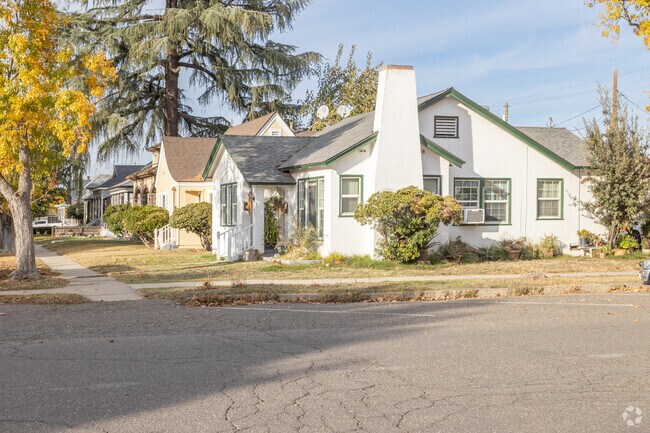 Some of the older homes in central Newman are on the smaller side.