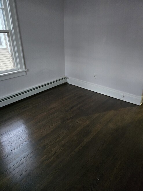 212 Ontario St unit 1st Floor, Albany, NY 12203 - photo 1