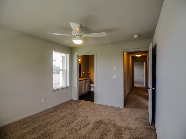 Sunset View Apartment Homes, Beaverton, OR 97006 - photo 6