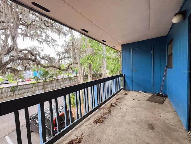 2811 SW Archer Rd unit T, Gainesville, FL 32608 - photo 4