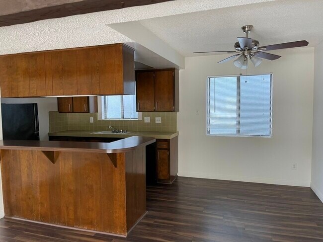 1411 Manhattan Ave unit B, Manhattan Beach, CA 90266 - photo 7