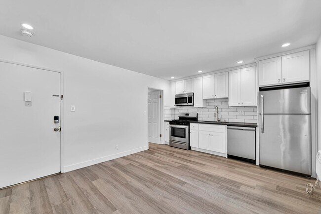 1240 W 29th St unit 16, Los Angeles, CA 90007 - photo 4
