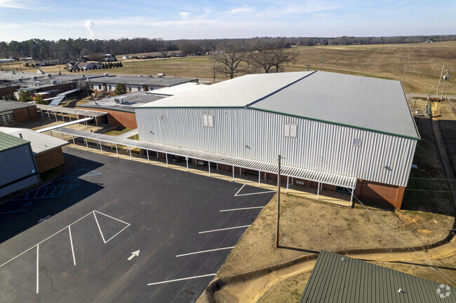 Indoor athletic facilities for Tanner High School in Athens Alabama.