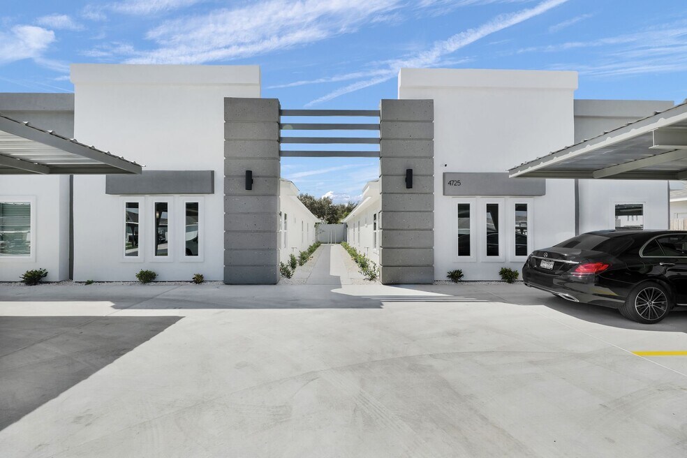 4721 Magnolia Ave unit 1, McAllen, TX 78501 - photo 1