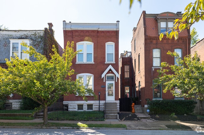 Brick duplexes are a popular housing choice in Benton Park, Saint Louis.