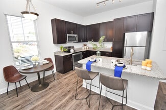 1001 Scotney Ln, Myrtle Beach, SC 29579