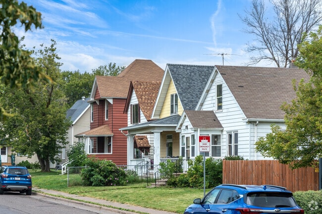 Cody homes have well manicured yards.