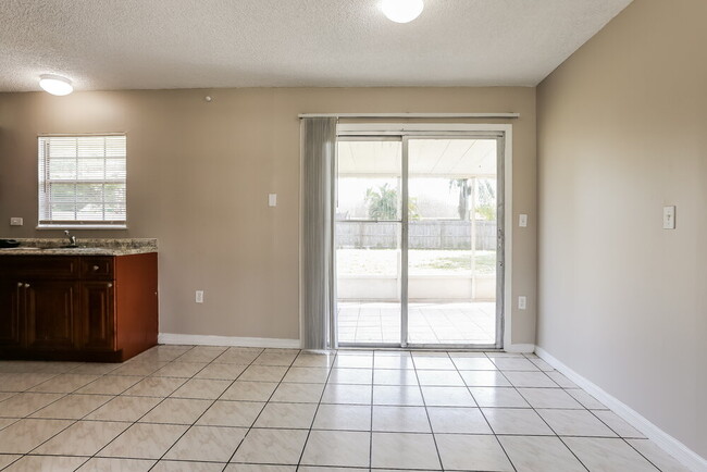 1983 SE Floresta Dr, Port Saint Lucie, FL 34983 - photo 6