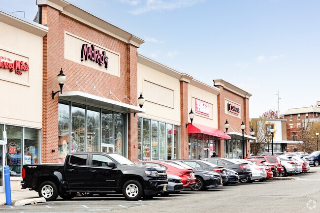 A newly created shopping plaza in Watsessing brings name brand stores to Bloomfield Ave.