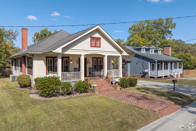 Beautifully kept craftsman style homes line the streets of Conyers.