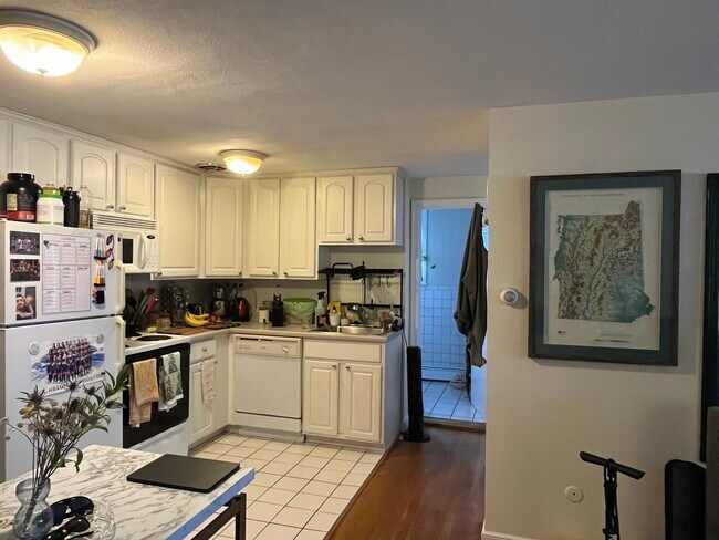 443 Washington St unit 404, Boston, MA 02124 - photo 7