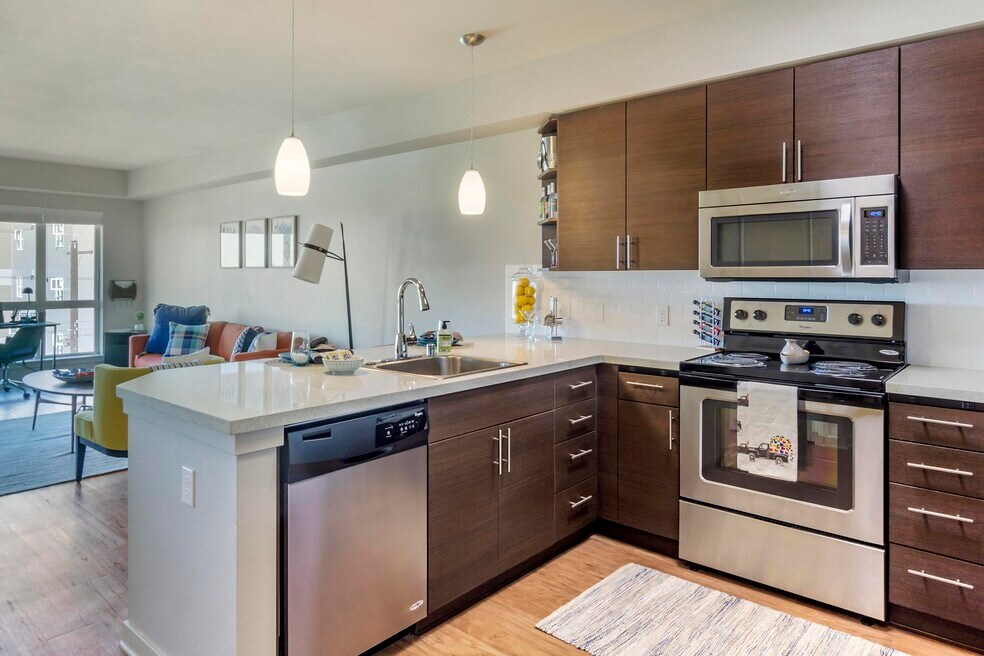 Oregon 42, Seattle, WA 98116 - photo 1