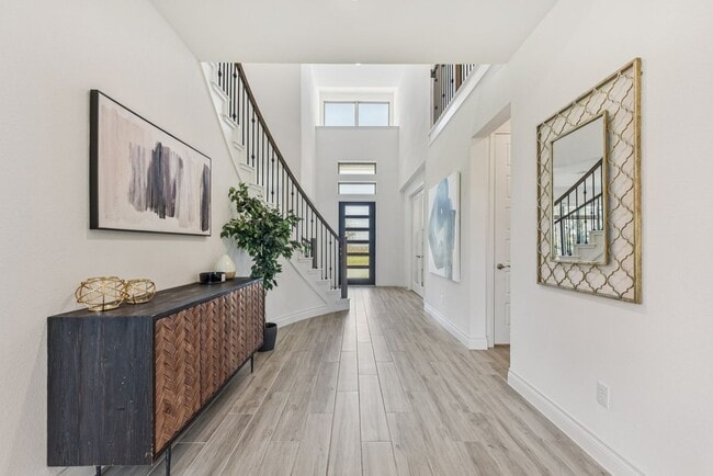 253 Rosetta Lp, Liberty Hill, TX 78642 - photo 3