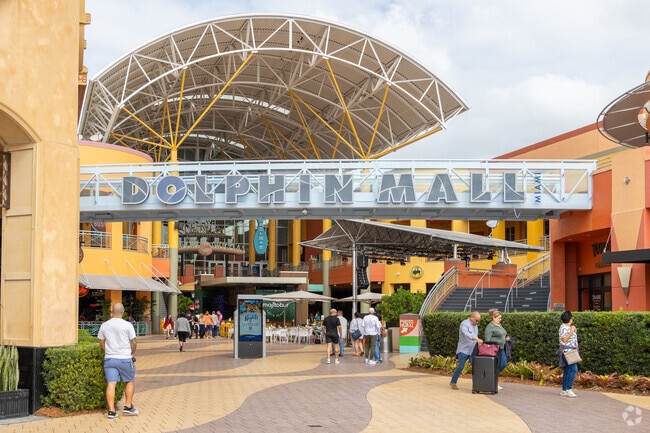 Dolphin Mall is a very popular destination amongst the Doral residents.