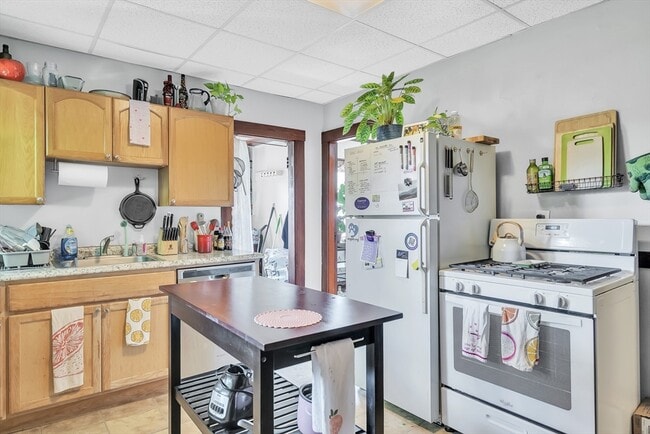 25 Wilson Park unit 2, Brighton, MA 02135 - photo 7