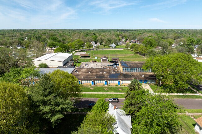 The courses at Christ Lutheran School encourage critical thinking and creativity.