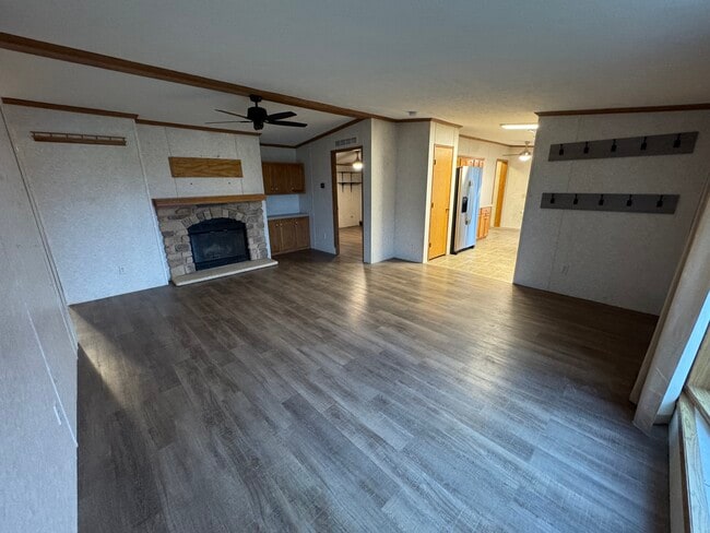 W2506 Woodland Rd, Iron Ridge, WI 53035 - photo 5