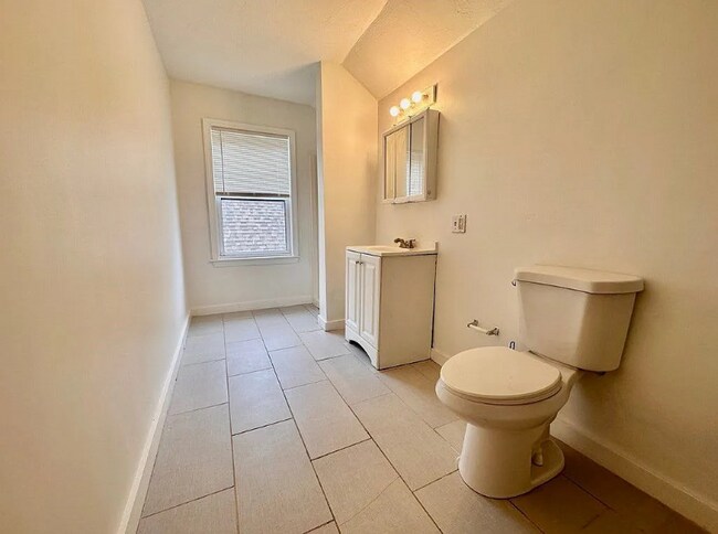 98 Harrishof St unit 2, Dorchester, MA 02121 - photo 6