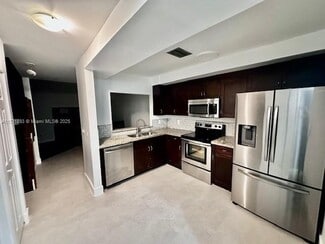 4245 S Pine Island Rd, Davie, FL 33328