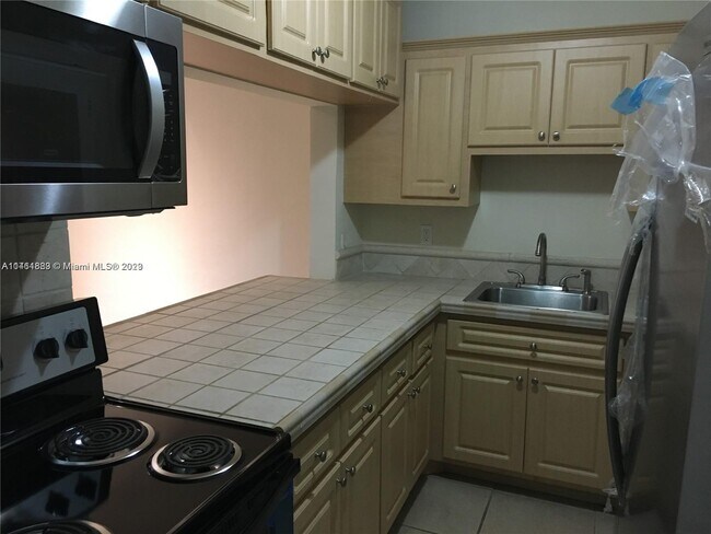 7401 SW 82nd St unit 204S, Miami, FL 33143 - photo 2