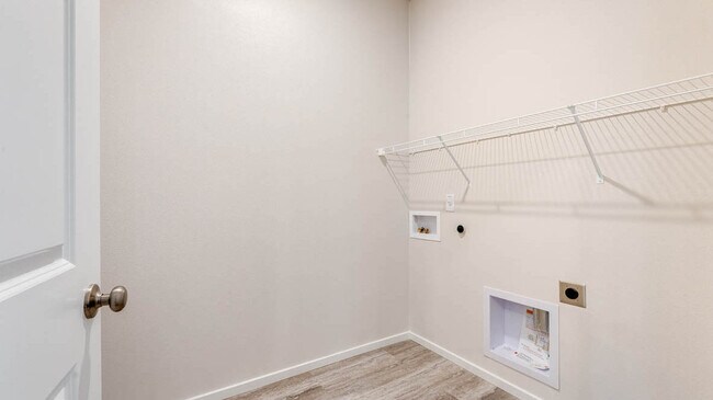 922 Sparrow St unit 36209332, Woodburn, OR 97071 - photo 6