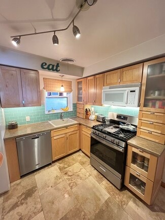 409 Palomino Ln Unit 1B, Madison, WI 53705