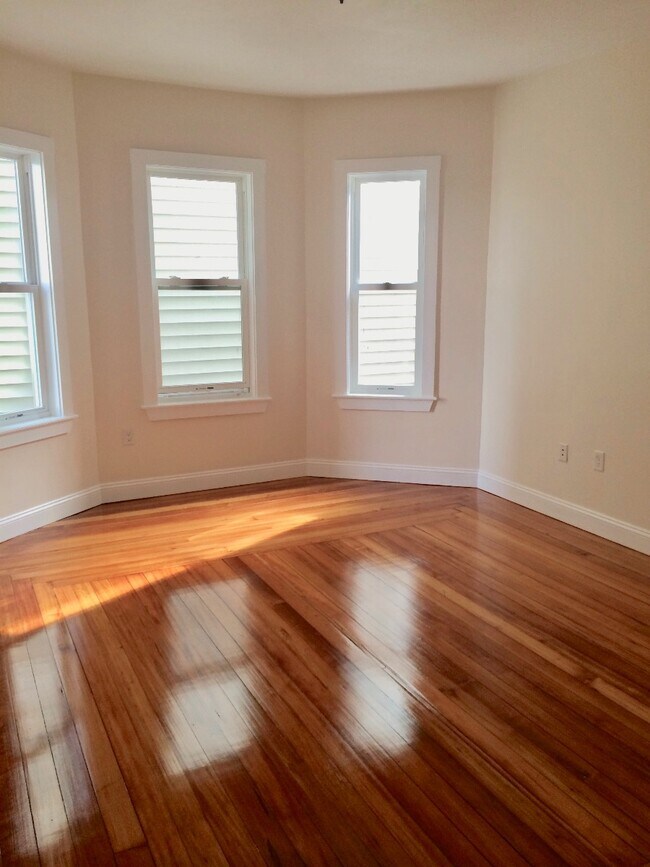 1085 Dorchester Ave unit 3, Dorchester, MA 02125 - photo 4