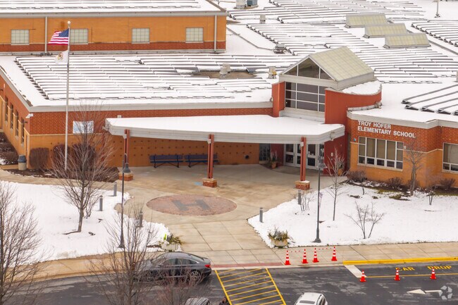 Entrance to Hofer Elementary School.