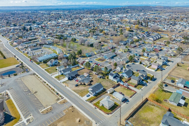 The center of Sunnyside's residential district consists of mid-century ramblers and cottages.