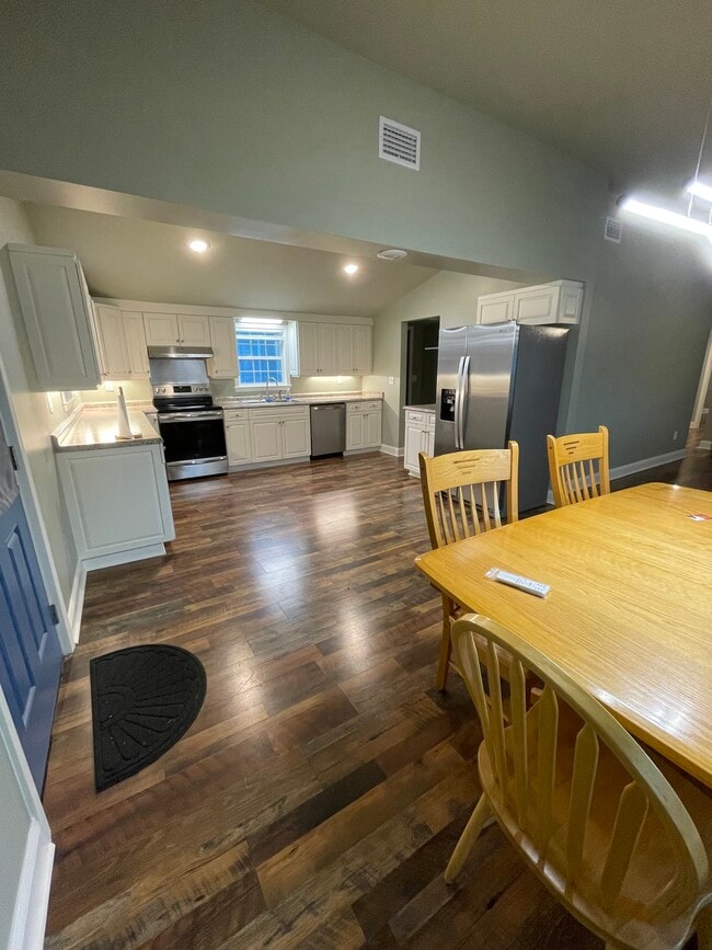 6 Walnut St, Bloomingdale, GA 31302 - photo 2