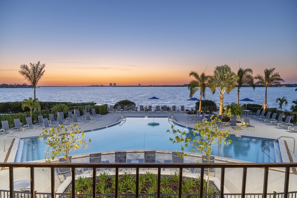 View Carlton Arms, Bradenton, FL 34208 - photo 1