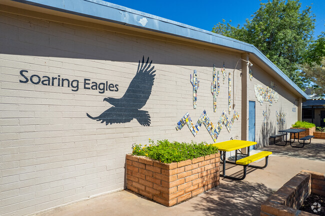 Soaring eagle mural provides a lovely backdrop for outdoor dining at Sahuaro School in Phoenix.