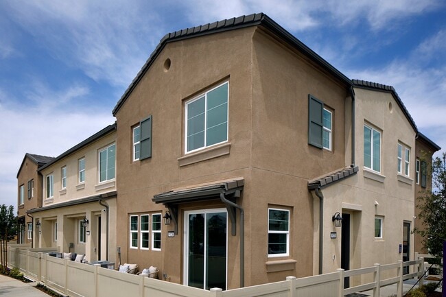 9128 Teralina Cir unit 36582907, Riverside, CA 92503 - photo 2