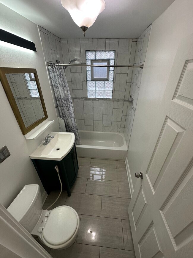 1928 N Keeler Ave unit 1, Chicago, IL 60639 - photo 6