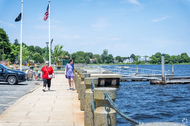 Enjoy a tranquil escape by the river at Village Waterfront Park in Somerset Historic Village.