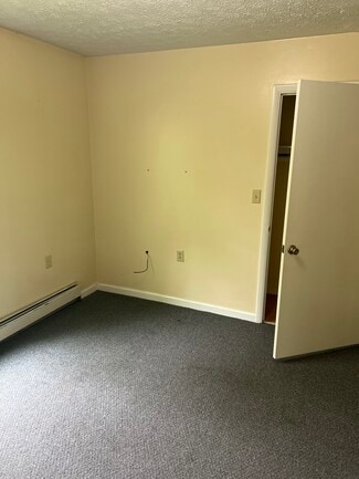 83 Mason St, Morgantown, WV 26505