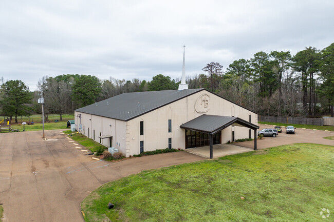 Heritage Baptist Academy a christian school in byram has a teacher to student ratio of 14 to 1.