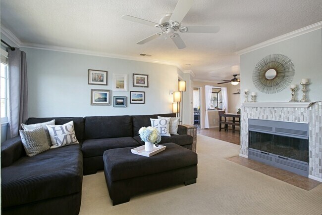 3504 Paseo De Los Americanos unit 74, Oceanside, CA 92056 - photo 2