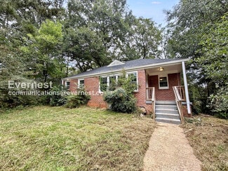 1819 Oakmont Dr NW, Atlanta, GA 30314